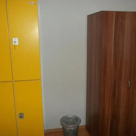 Frankfurt Hostel *