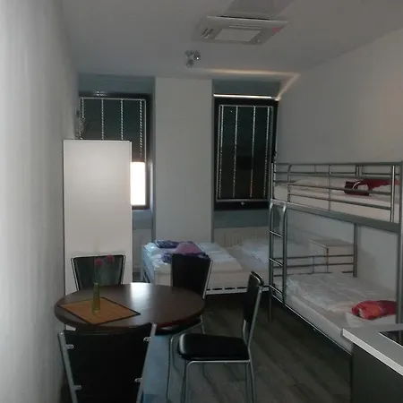 Frankfurt Hostel Frankfurt nad Mohanem