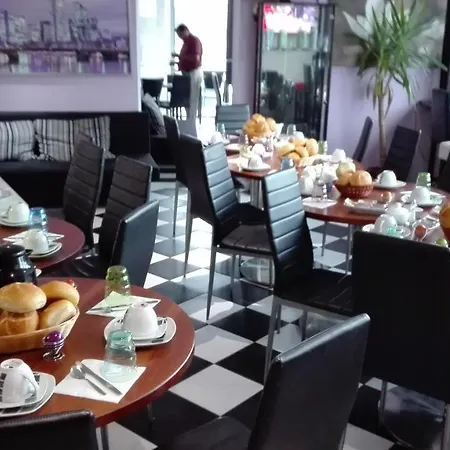 Frankfurt Hostel *