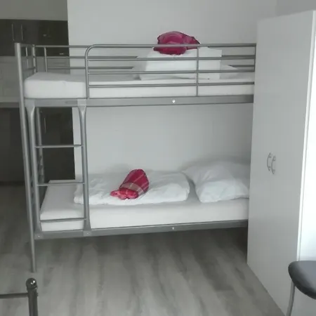 Frankfurt Hostel *