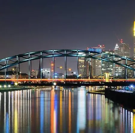 旅馆 Frankfurt *